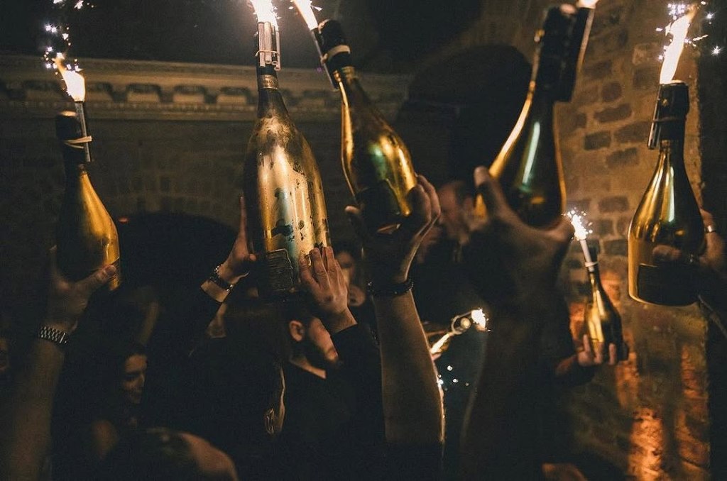 Luna London Tables, Guestlist, Dress Code, and&nbsp;FAQ